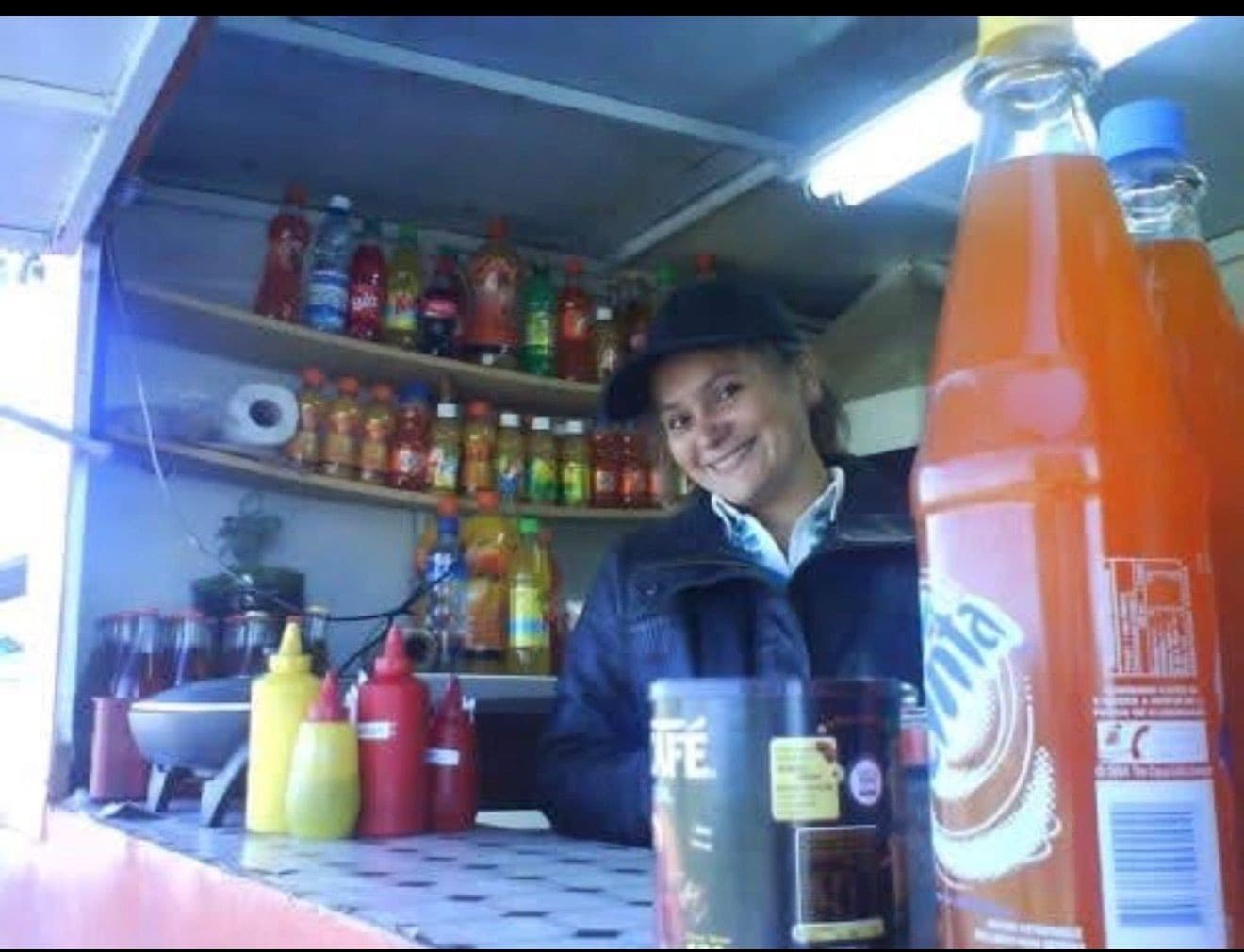Nancy Sepúlveda en el carro, 2007
